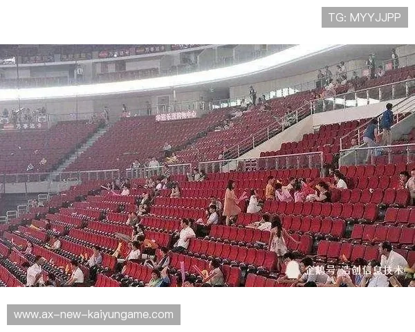 体育场馆夜间安保设施全面升级,观众更放心,体育馆保安值班