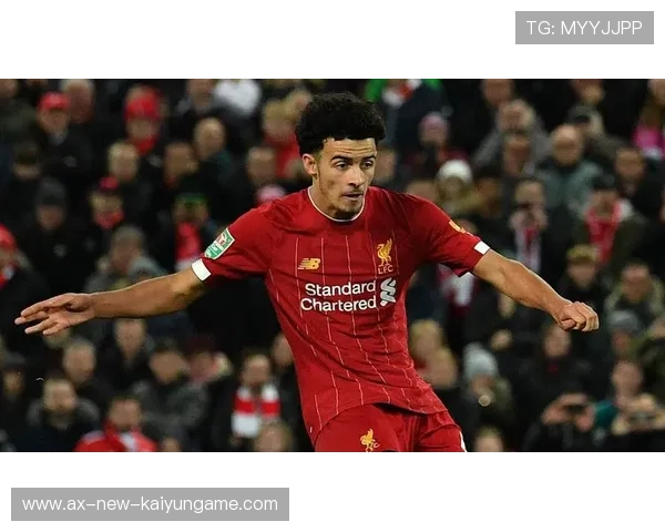 利物浦柯蒂斯·琼斯贴身摆脱